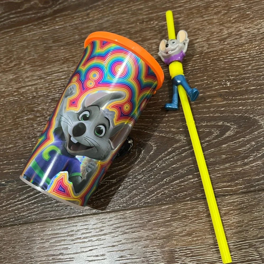 Chuck E. Cheese Colorful Party Cups and Straws Set 20 total NWT